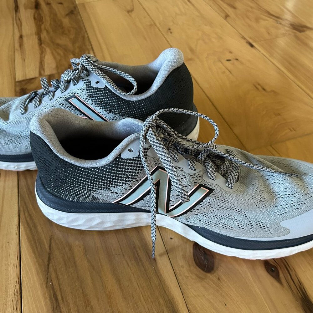 Size 9 - New Balance Fresh Foam 680v7 Silver Thunder W - Picture 5 of 5